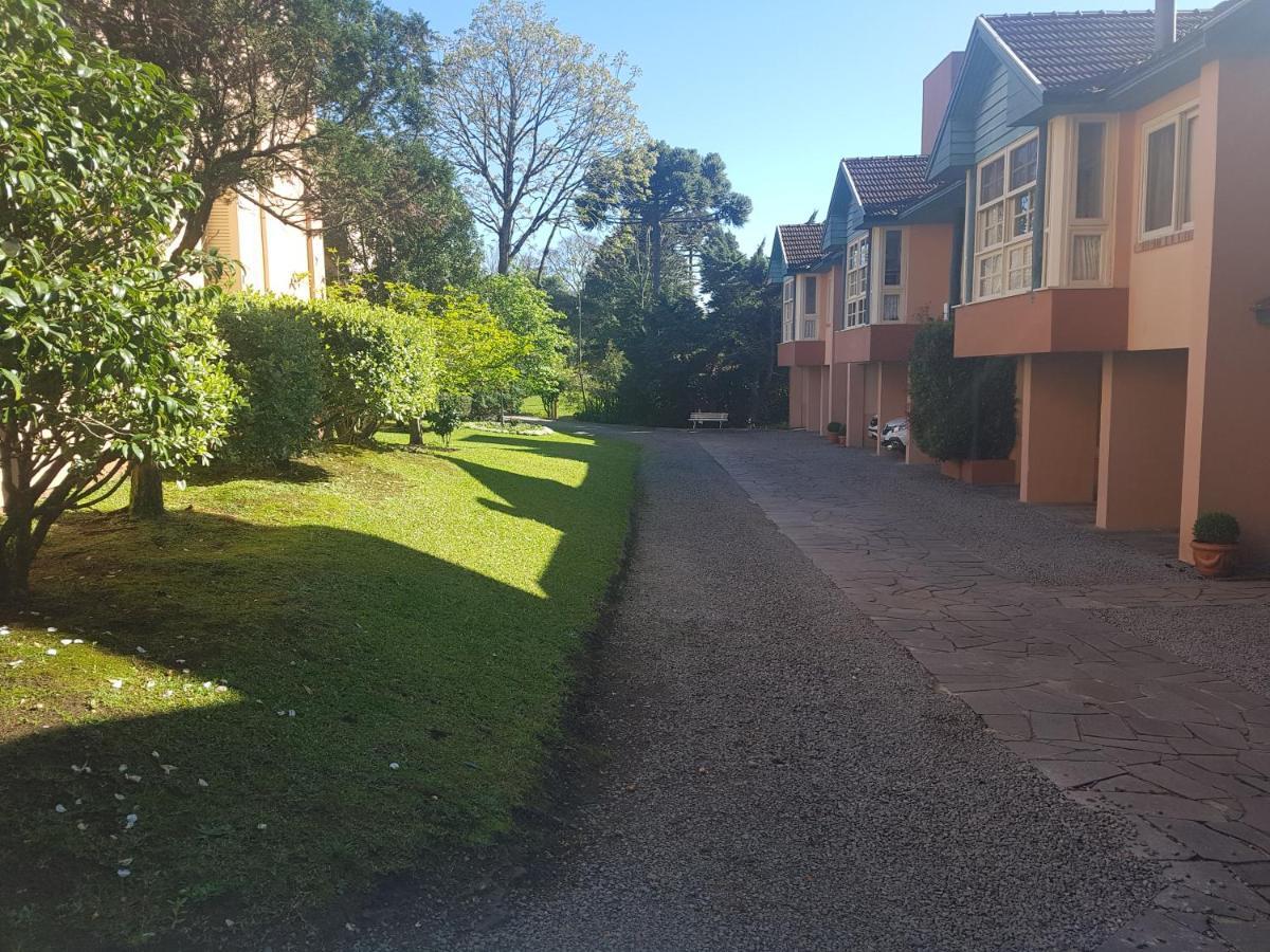 Confortavel Apartamento Proximo Ao Lago Negro Apartment Gramado Luaran gambar